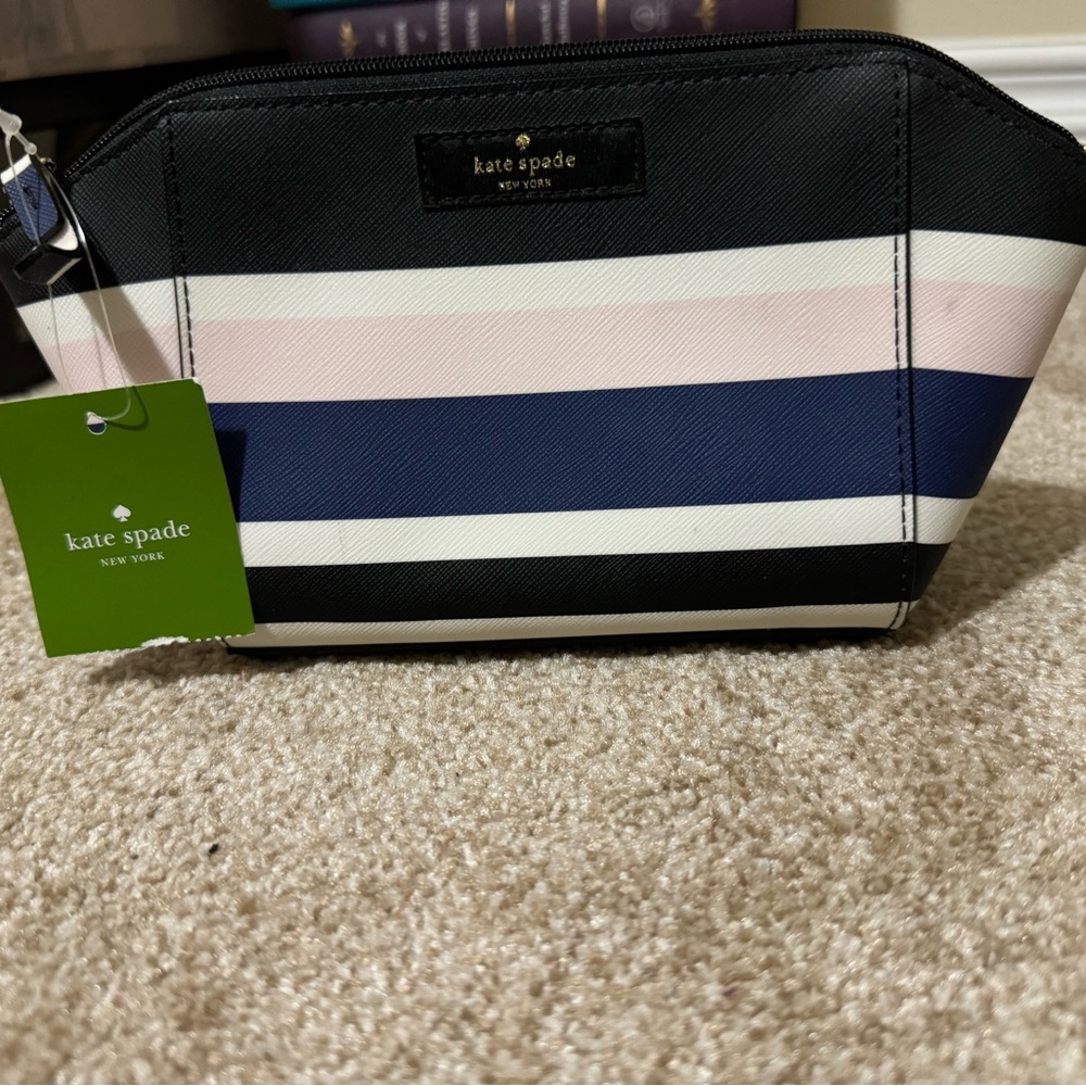 NWT KATE SPADE SMALL COSMETICS CASE